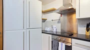 Apartment, Balcony | Private kitchen