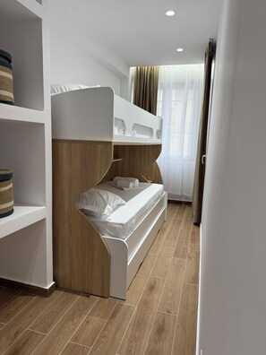 Room - Cozy 1-bedroom apartment in marvelous Sarandë with AC (Sarandë)