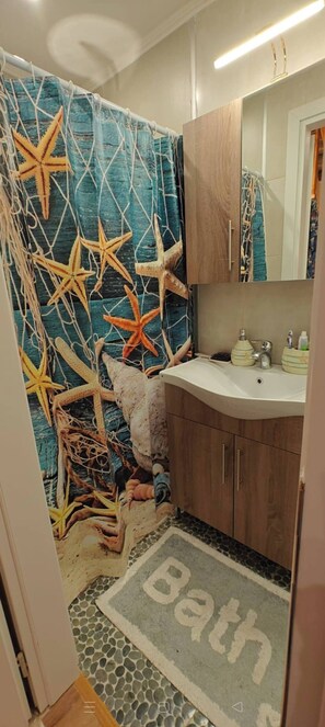 Bathroom - Peaceful village stay (Karousades)