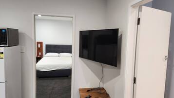 1 bedroom, iron/ironing board, Internet, bed sheets
