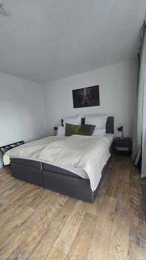 Iron/ironing board, Internet, bed sheets - Vrbo Property (Rickenbach)