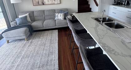 Marks Point Water Front Retreat on Lake Macquarie w/kayaks, fisherman’s dream
