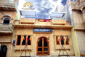 Exterior detail - Pleasure Haveli Kishan Ghat (Jaisalmer)