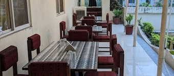 Hotel Satkar Palace Moradabad