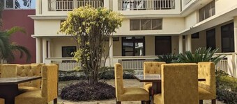 Hotel Satkar Palace Moradabad