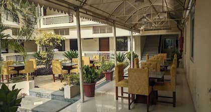 Hotel Satkar Palace Moradabad