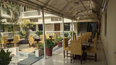 Hotel Satkar Palace Moradabad