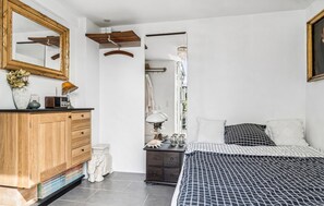 5 bedrooms, free WiFi - 5 bedroom nice home in Kirke Hyllinge (Kirke Hyllinge)