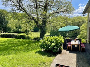 Outdoor dining - Vrbo Property (Le Bez)