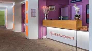 Apartment | Reception