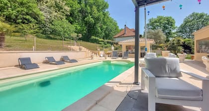 Charmant Studio avec piscine