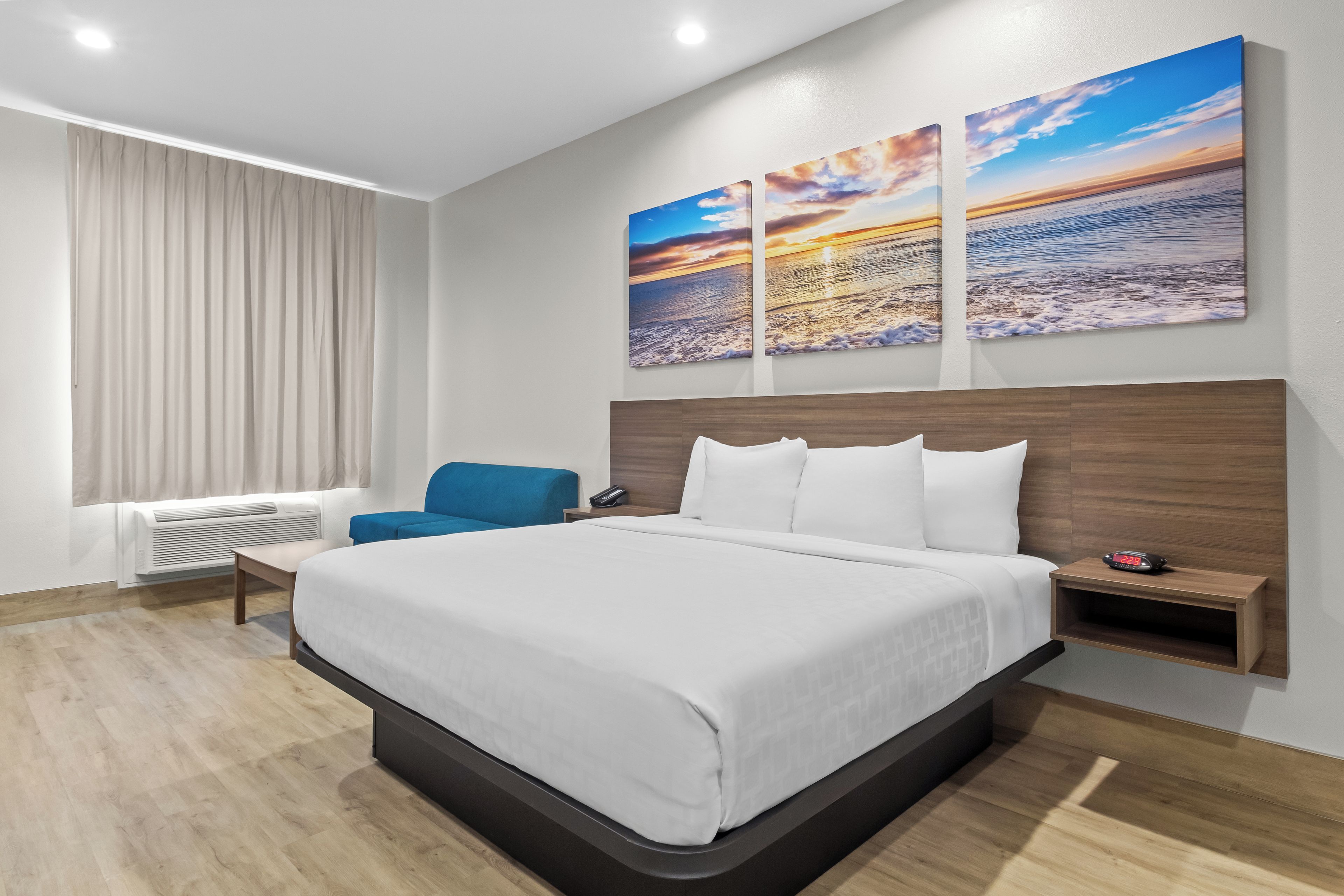 Standard Room, 1 King Bed, Non Smoking