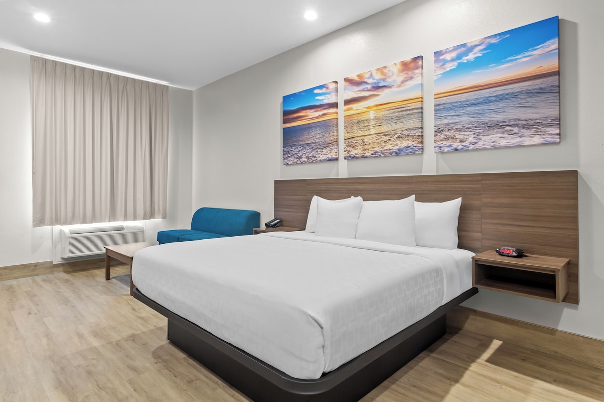 Chambre Standard, 1 très grand lit, non-fumeur | Literie de qualité, espace de travail pour ordinateurs portables