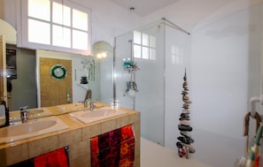 Dusche, Haartrockner