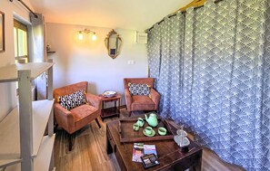 Interior - Beautiful home in Aveze with house a panoramic view (Aveze)