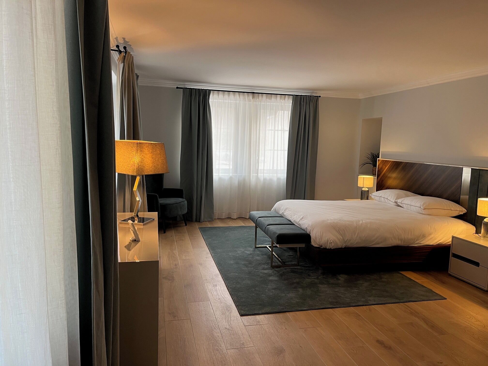 Luxury Double Room, Park View | Blackout curtains, soundproofing, iron/ironing board, free WiFi