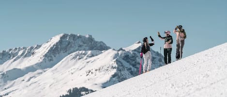 Snow and ski sports