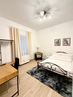 WiFi, bed sheets - Vrbo Property (Hagen)