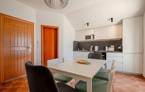 Dining - Stunning apartment in Kotor with WiFi (Kotor)