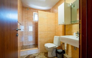 Shower, hair dryer - Cozy apartment in Kotor with WiFi (Kotor)