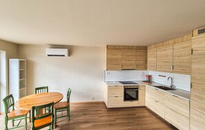 Fridge, oven, stovetop, dishwasher - 3 bedroom nice home in Sandeid (Sandeid)