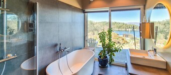 Amazing home in Hjellestad with house sea view
