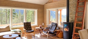 Awesome home in Skodje
