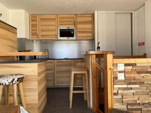 Private kitchen - Superb apartment at the foot of the slopes (VILLARODIN BOURGET)
