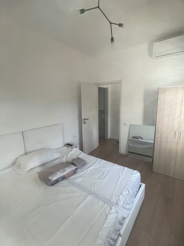 2 室のベッドルーム、WiFi、ベッドシーツ