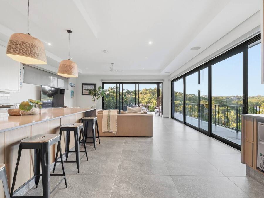 Room, 1 Bedroom, Balcony, Garden View | Living area
