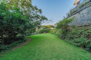 Zimmer, 1 Schlafzimmer, Balkon, Gartenblick | Garten