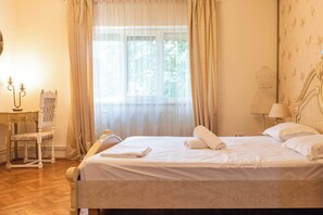 Desk, iron/ironing board, WiFi, bed sheets - Joy City Stay Splaiul Nistrului 16 (Timișoara)