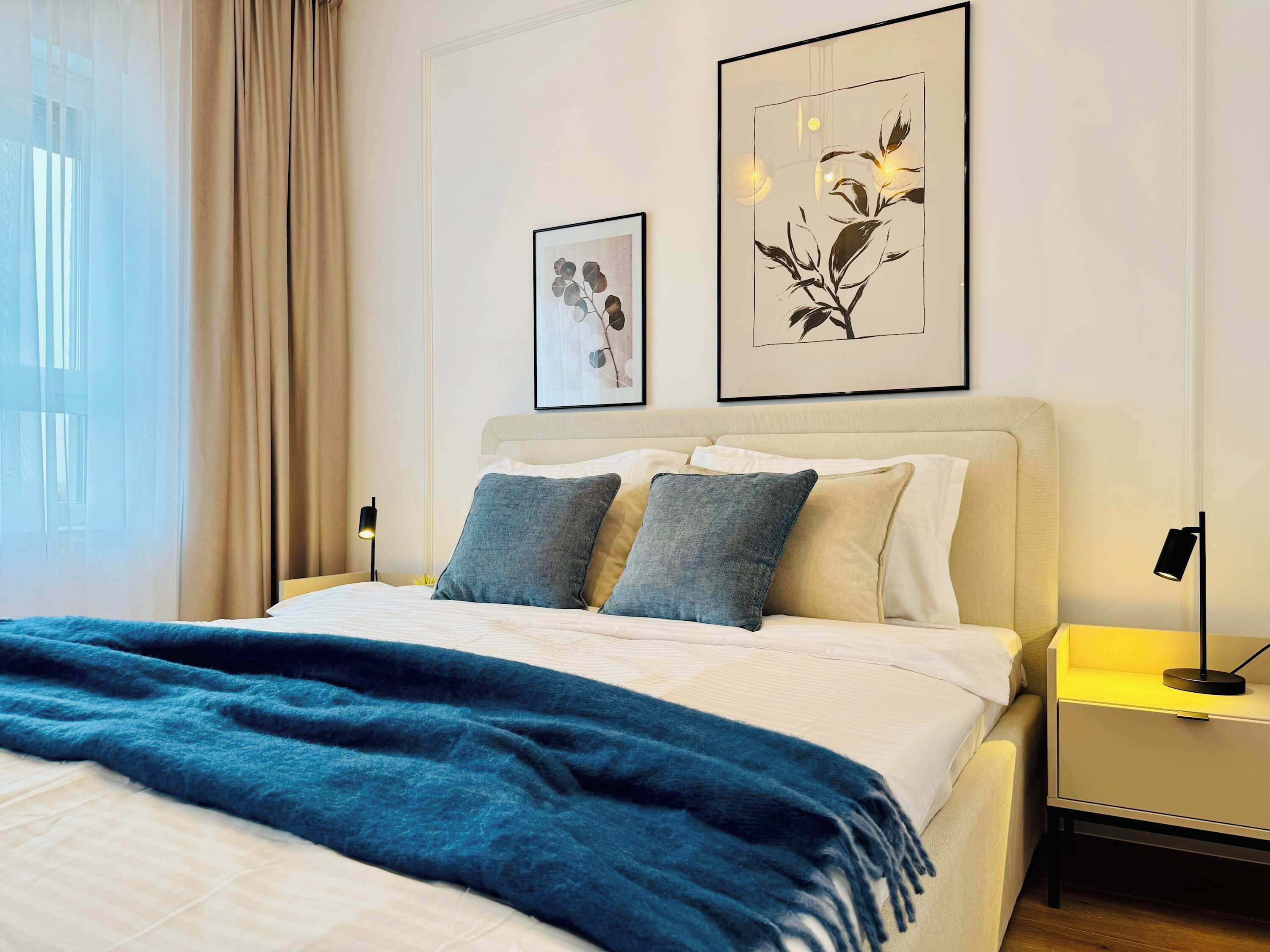 2 habitaciones, tabla de planchar con plancha, wifi y ropa de cama 