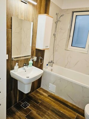 Bathroom - Joy City Stay City of Mara 12 (Timișoara)
