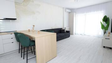 TV, offices