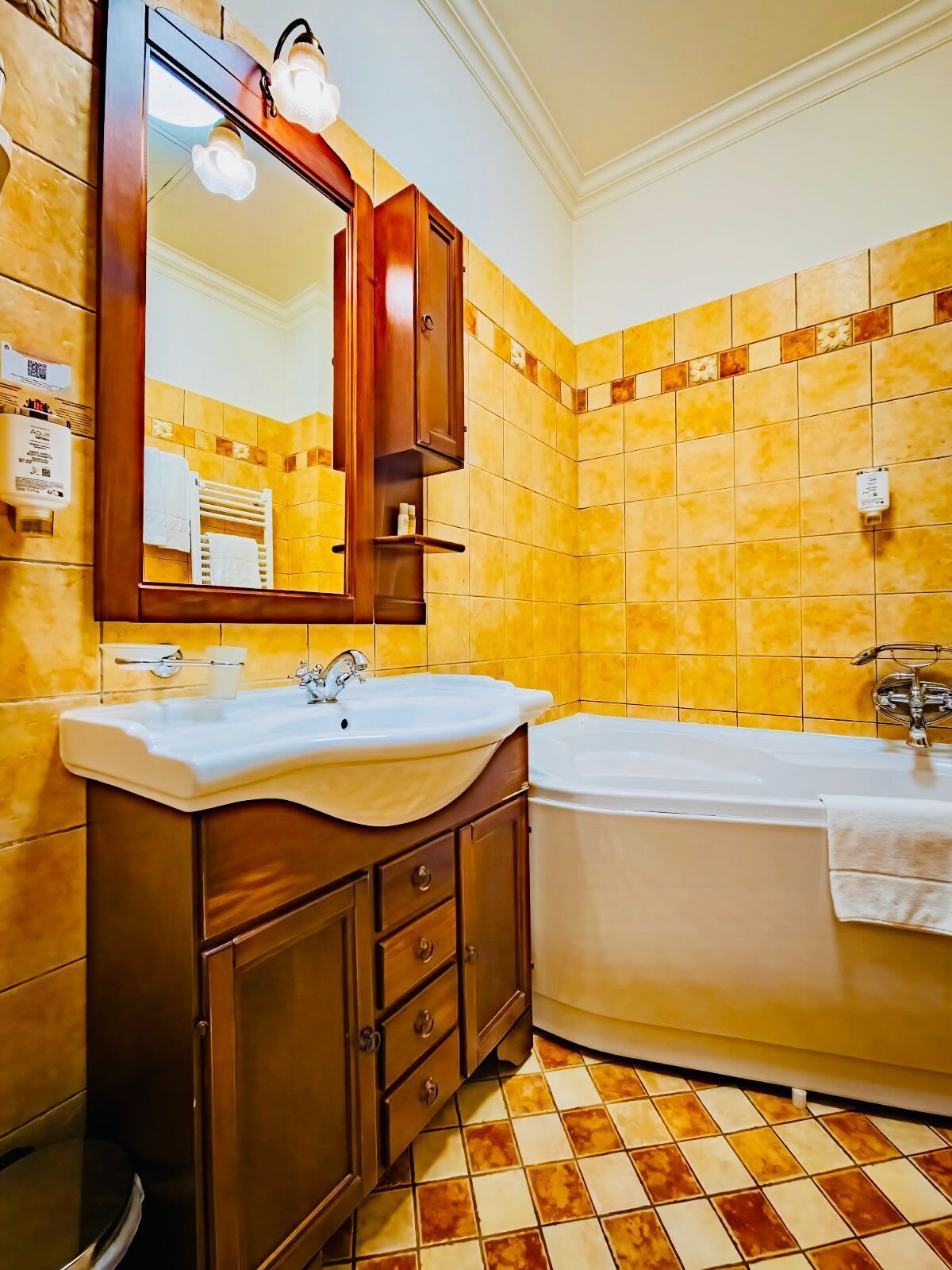Shower, hair dryer, towels, shampoo