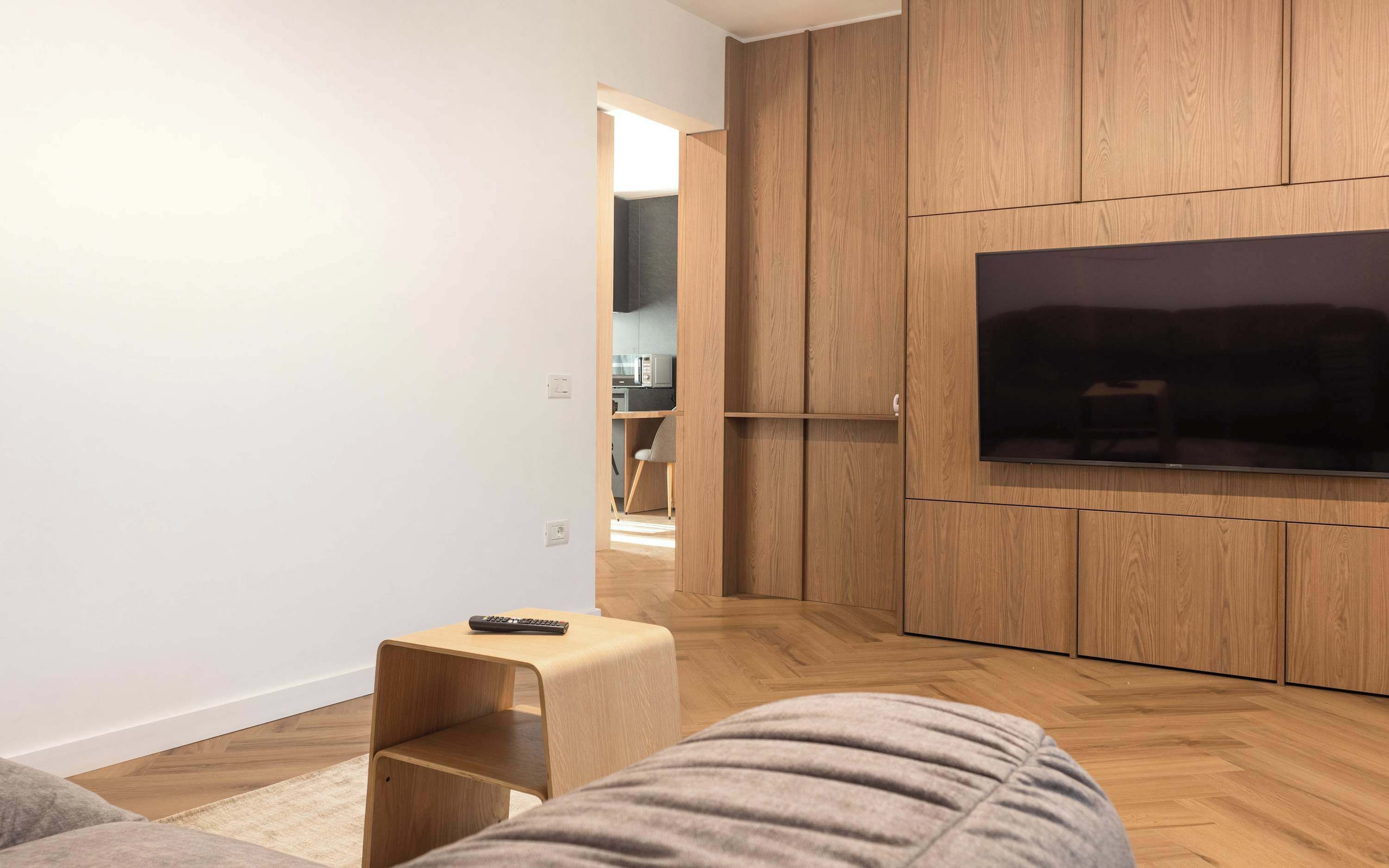 TV, offices