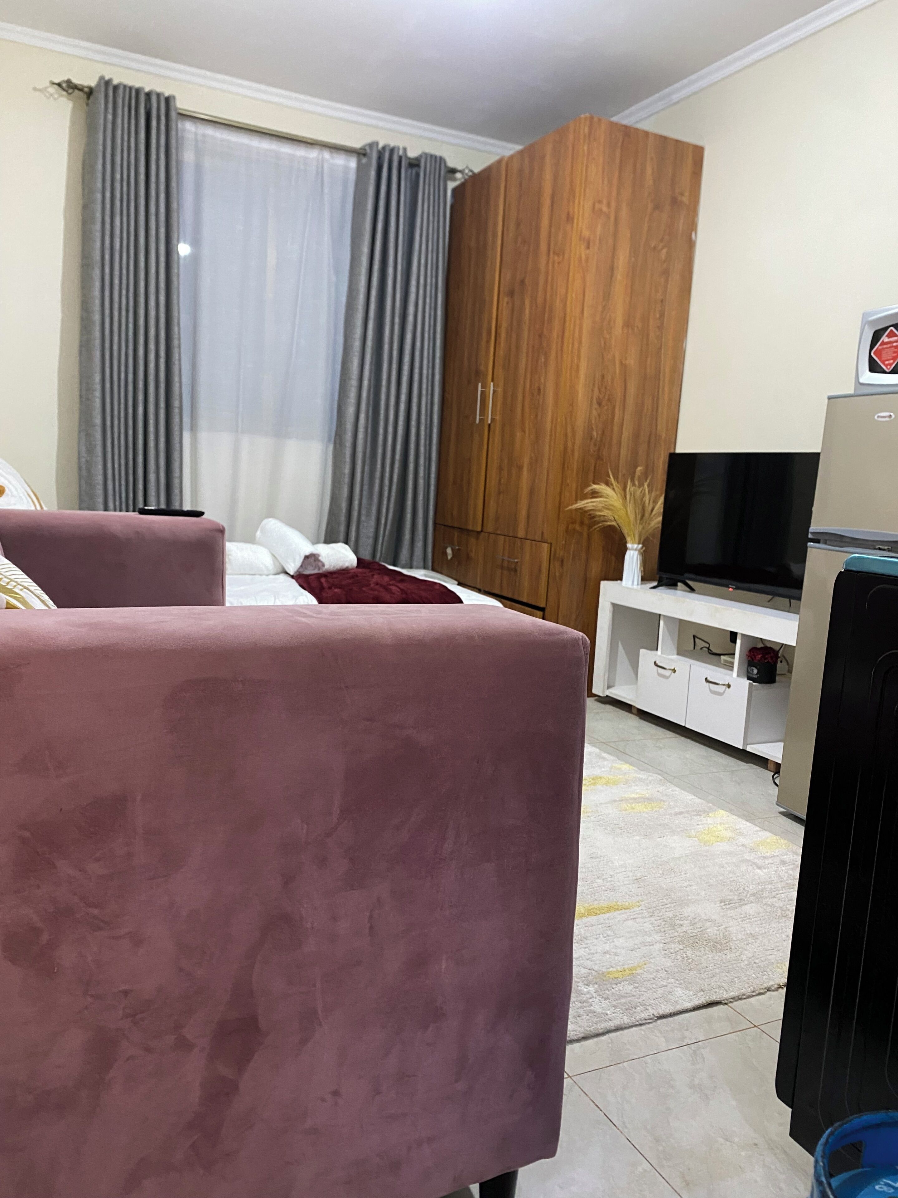 1 chambre, fer et planche à repasser, Wi-Fi gratuit, draps fournis