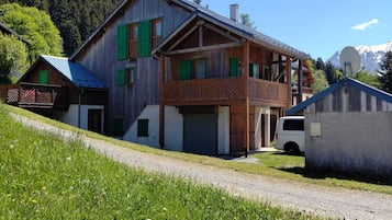 Esterni