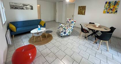 Charmant appartement 2 chambres Ă Bordeaux