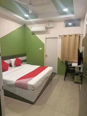Studio, Balcony, City View | Desk, iron/ironing board, free WiFi - Hotel SR (Indore)