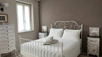 Chambre Double Confort, non-fumeur, vue cour intérieure
