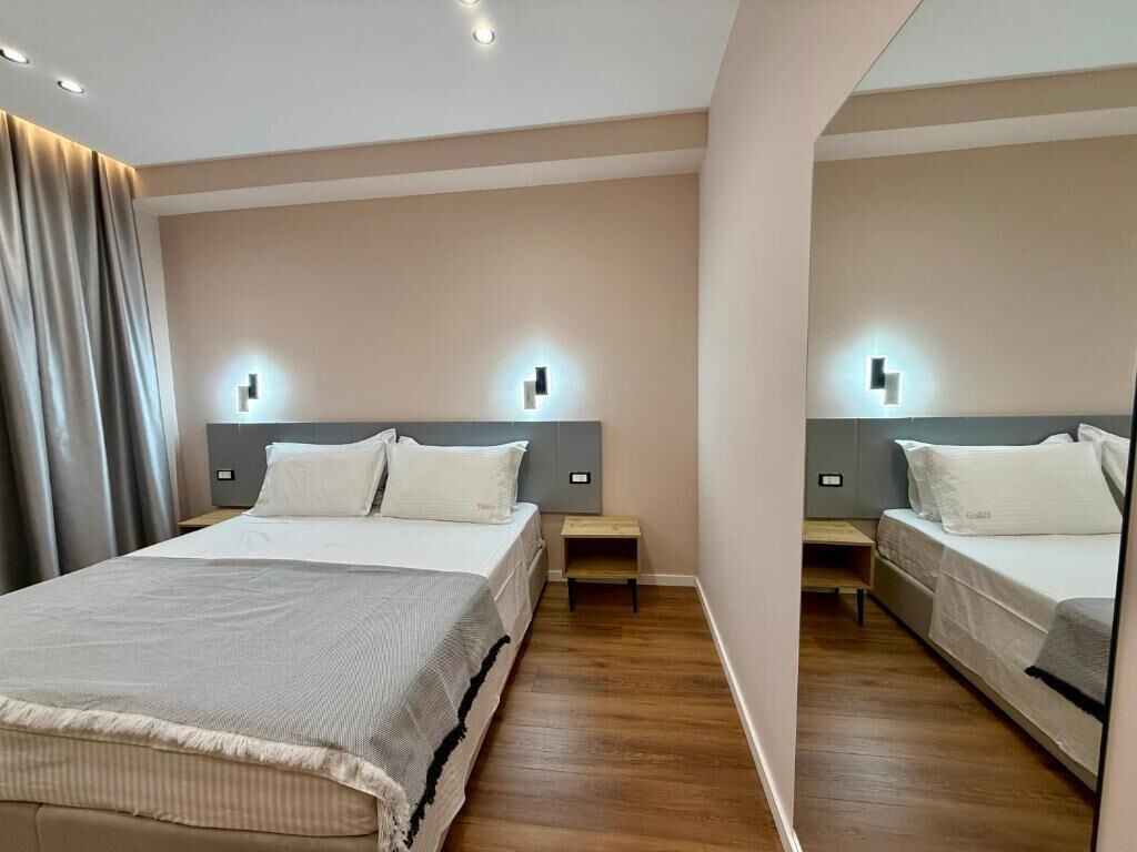 Chambre Supérieure Double ou avec lits jumeaux, balcon, vue ville | Coffres-forts dans les chambres, Wi-Fi gratuit
