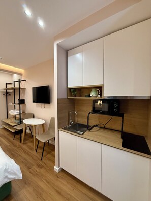 Chambre Double Familiale, vue ville | Coin séjour