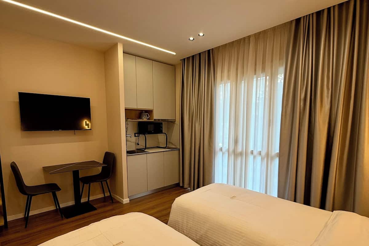 In-room safe, free WiFi