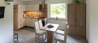 Prečudovit apartma v neposredni bližini Soteske Vintgar in objemu zelenih gozdov