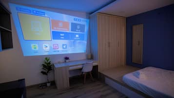 Standard Double or Twin Room | Desk, laptop workspace, blackout drapes, iron/ironing board