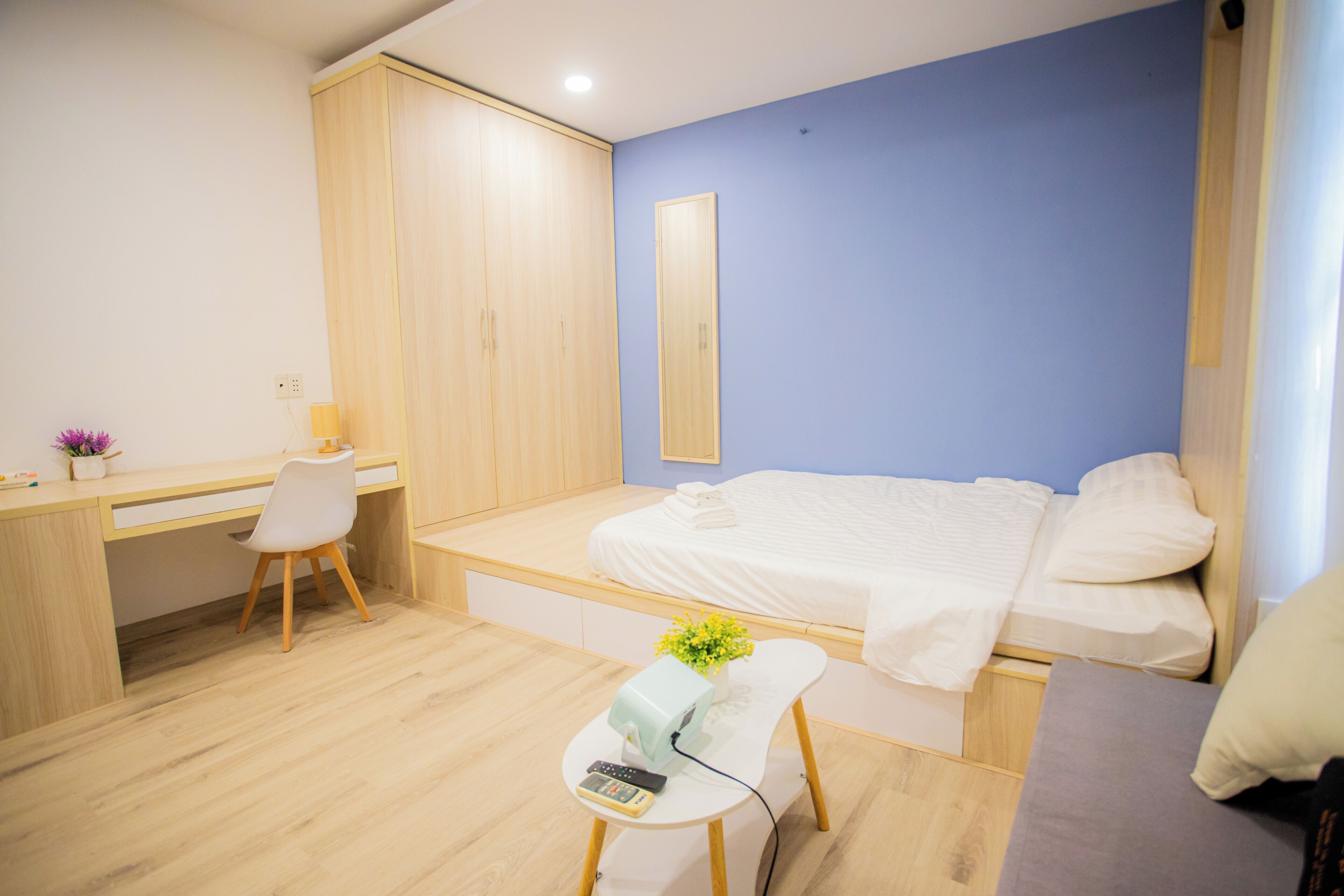 Standard Double or Twin Room | Desk, laptop workspace, blackout curtains, iron/ironing board