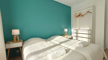 3 chambres, fer et planche à repasser, accès Internet, draps fournis