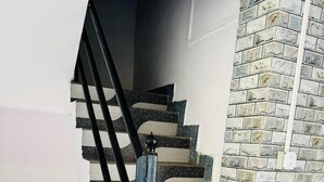Gambar tidak terklasifikasi, 2 dari 21, tombol